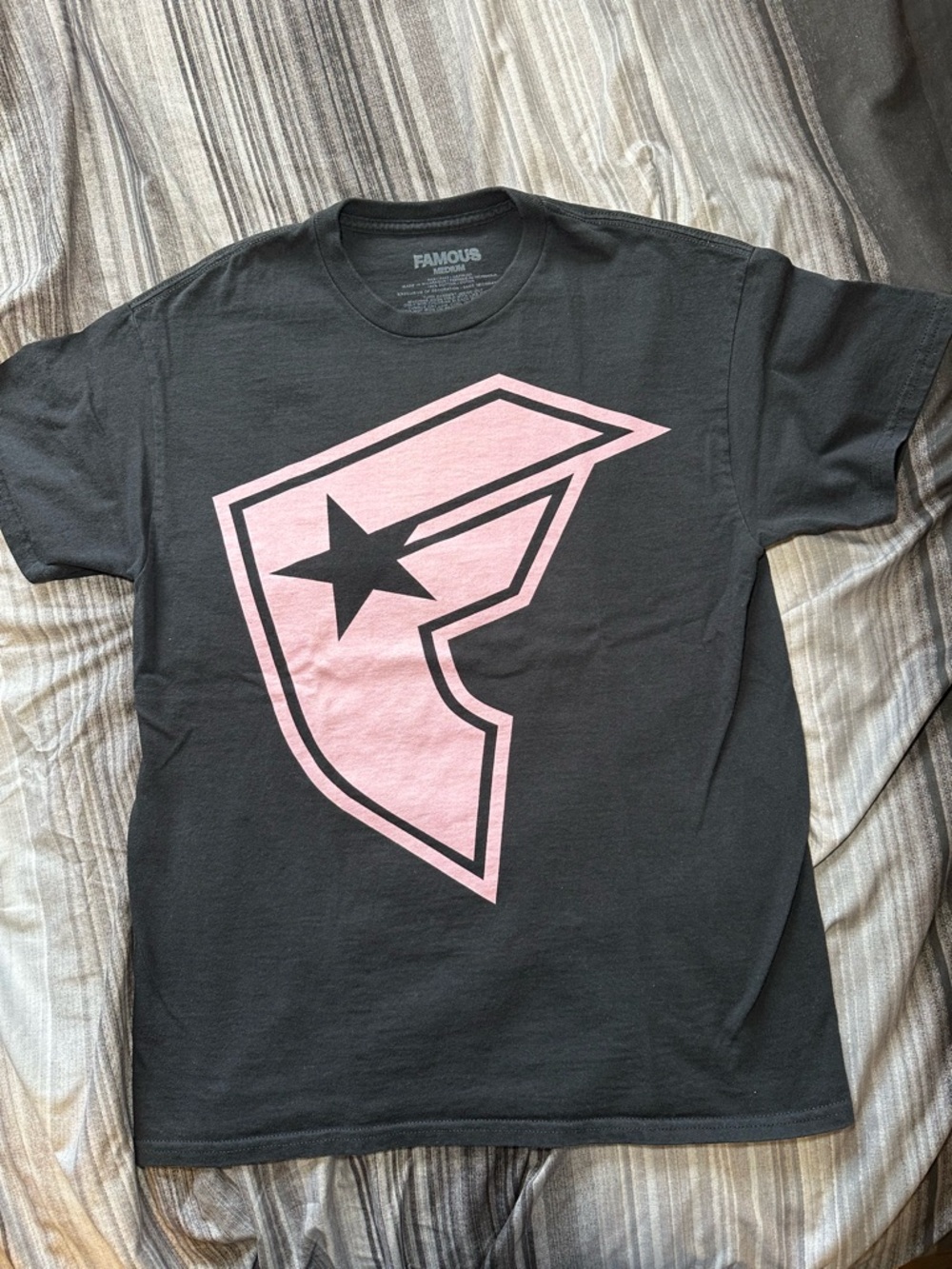 Famous Stars & Straps Black T‑Shirt with Pink Logo Mens Size Medium